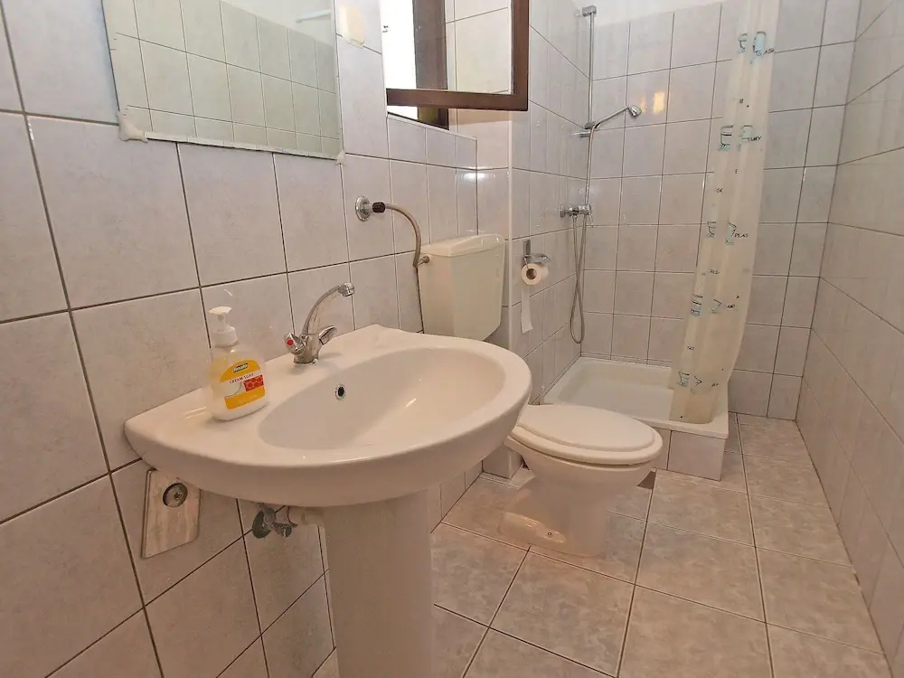 Apartment 1095