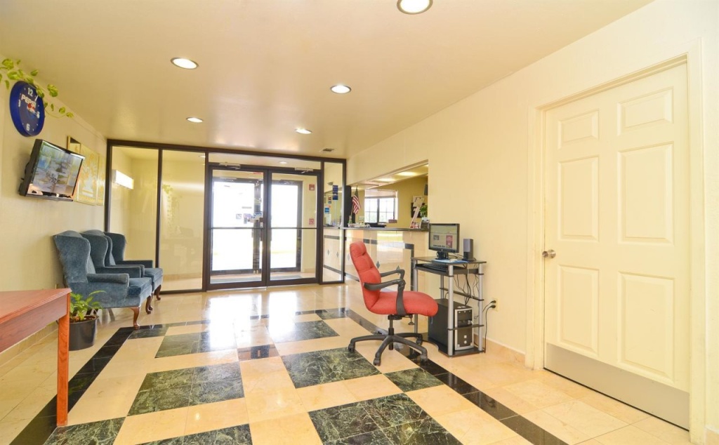 Americas Best Value Inn Smithville