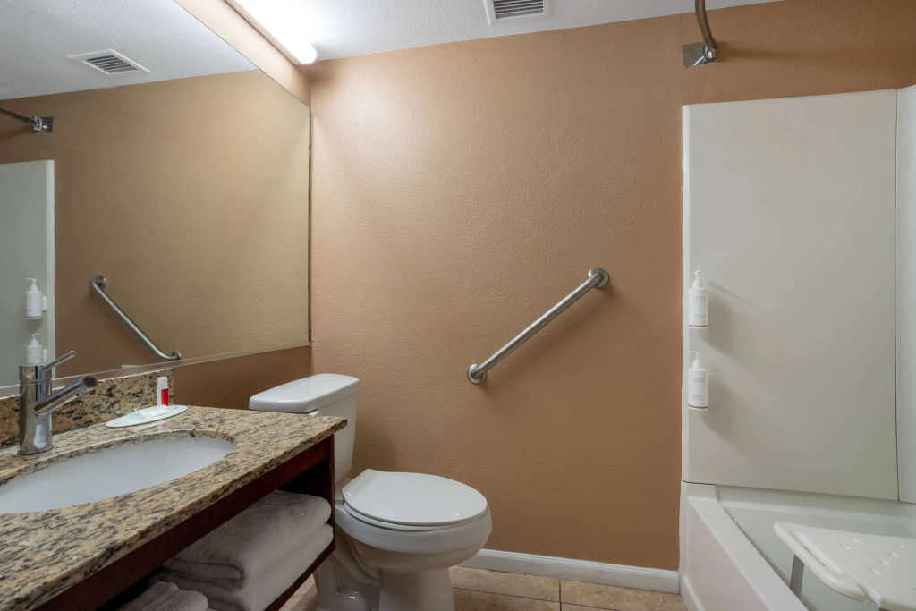 Travelodge by Wyndham Lakeland