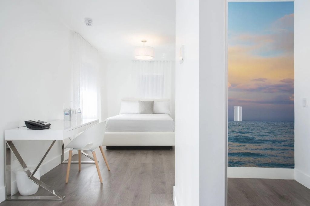 President Hotel Villa