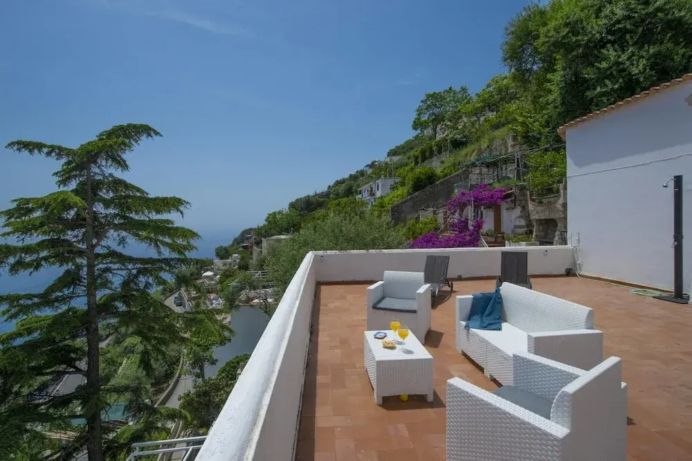 Villa Albatros - Stunning 2 Floors Villa for Large Groups