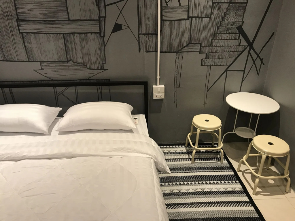 Slumwhite Hostel