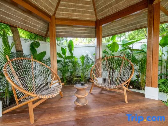 Orion by DH - Romantic Chic Villa with Pool&Garden