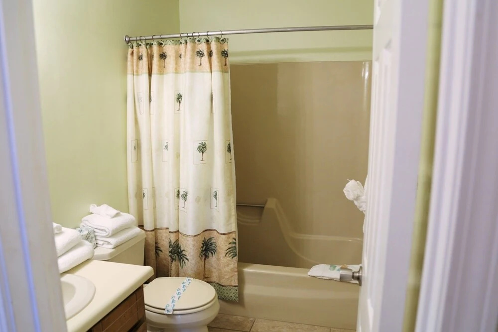 Southern Sands 102 2 Bedroom Condo