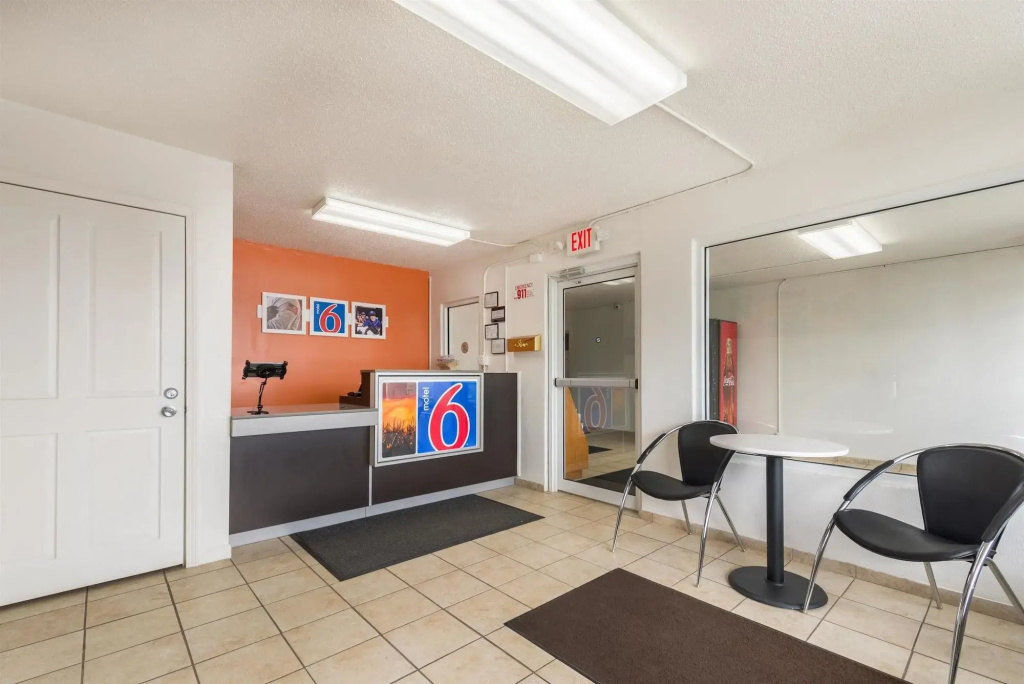 Motel 6-Troy, OH
