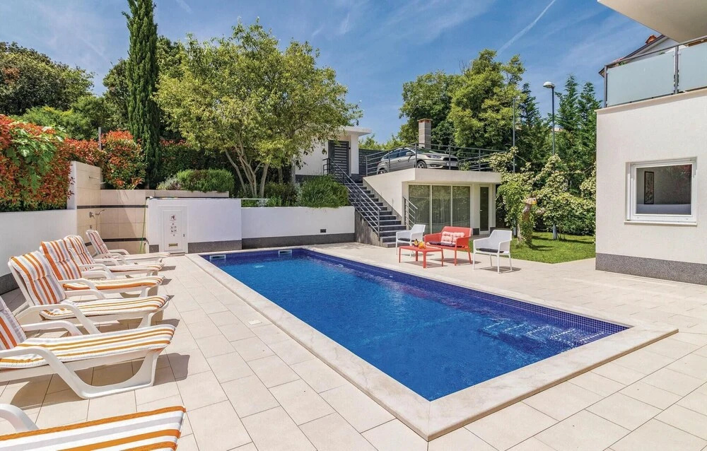 Nice Home in Pula With Wifi and 4 Bedrooms