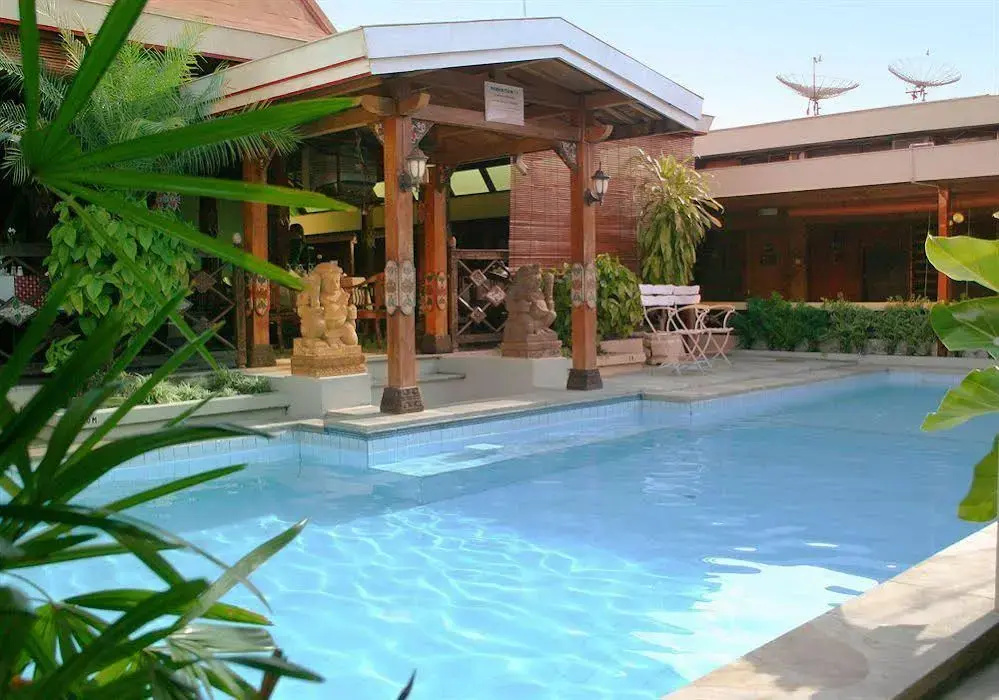 Istana Batik Ratna