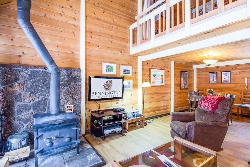 Cluster Cabin 12