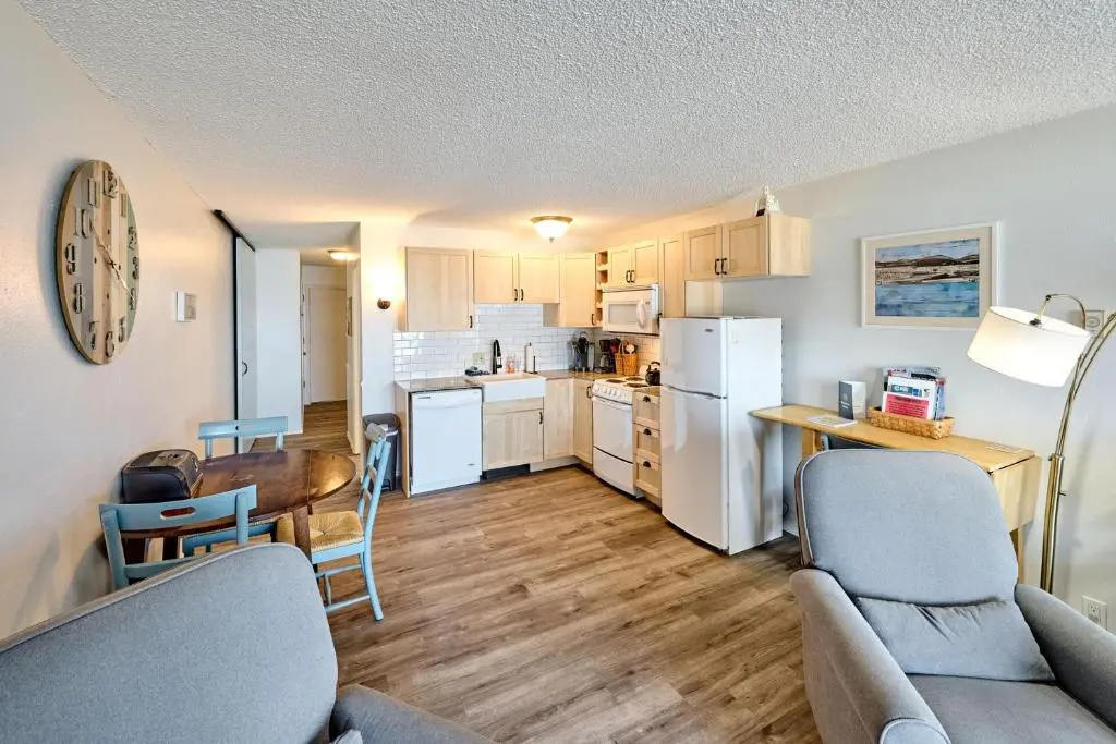 Surftides Plaza Rentals