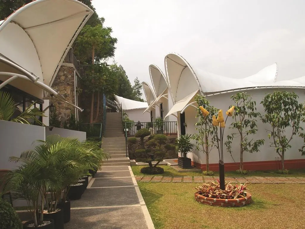 The Valley Resort Hotel