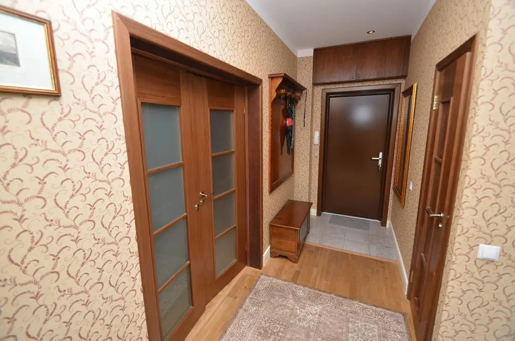 NN Aia Apartment