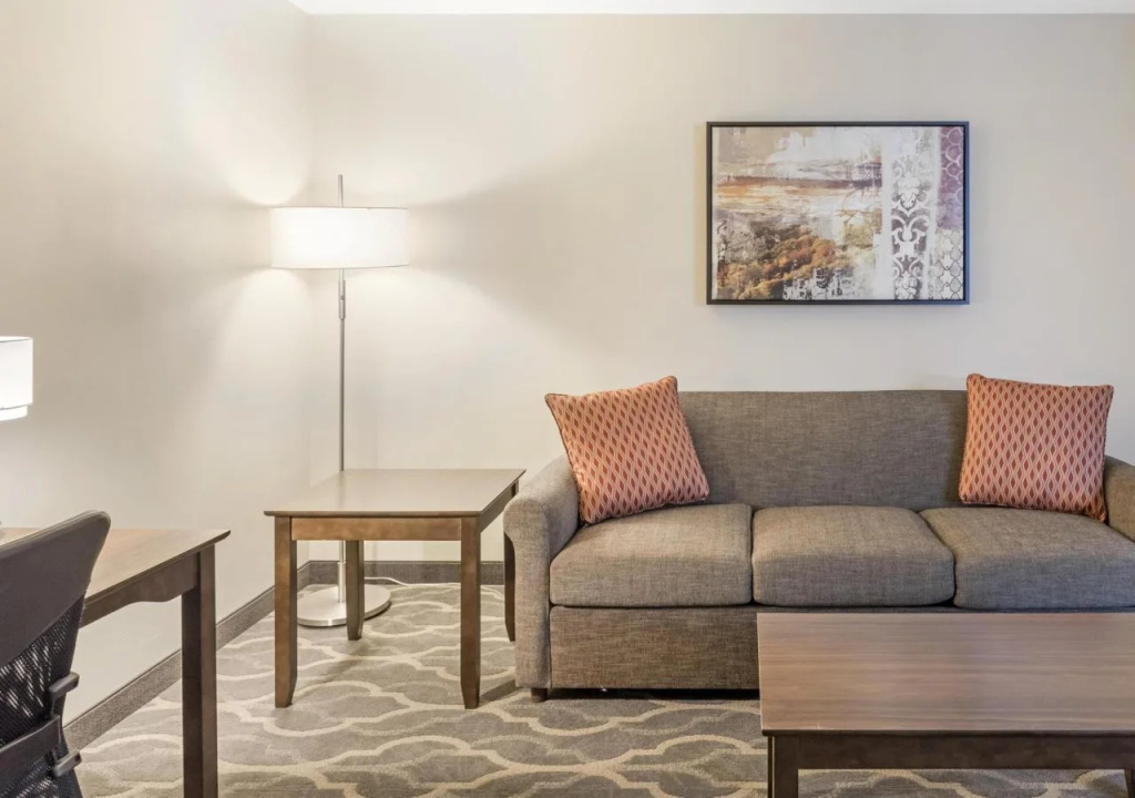 Country Inn & Suites by Radisson, Grandville-Grand Rapids West, MI