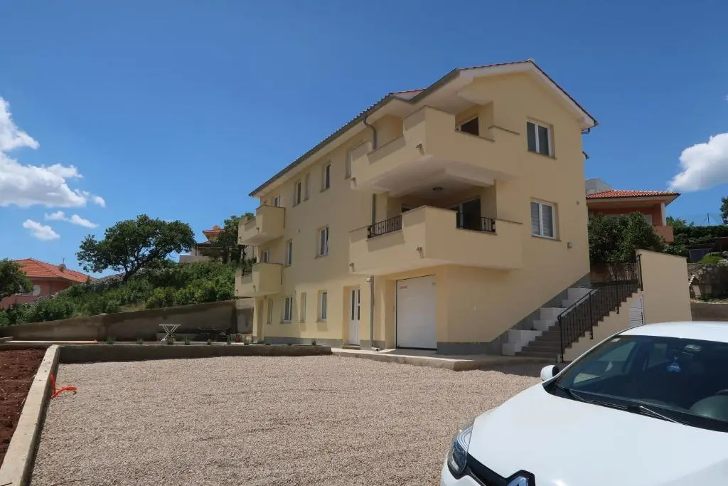 Apartmani Marin