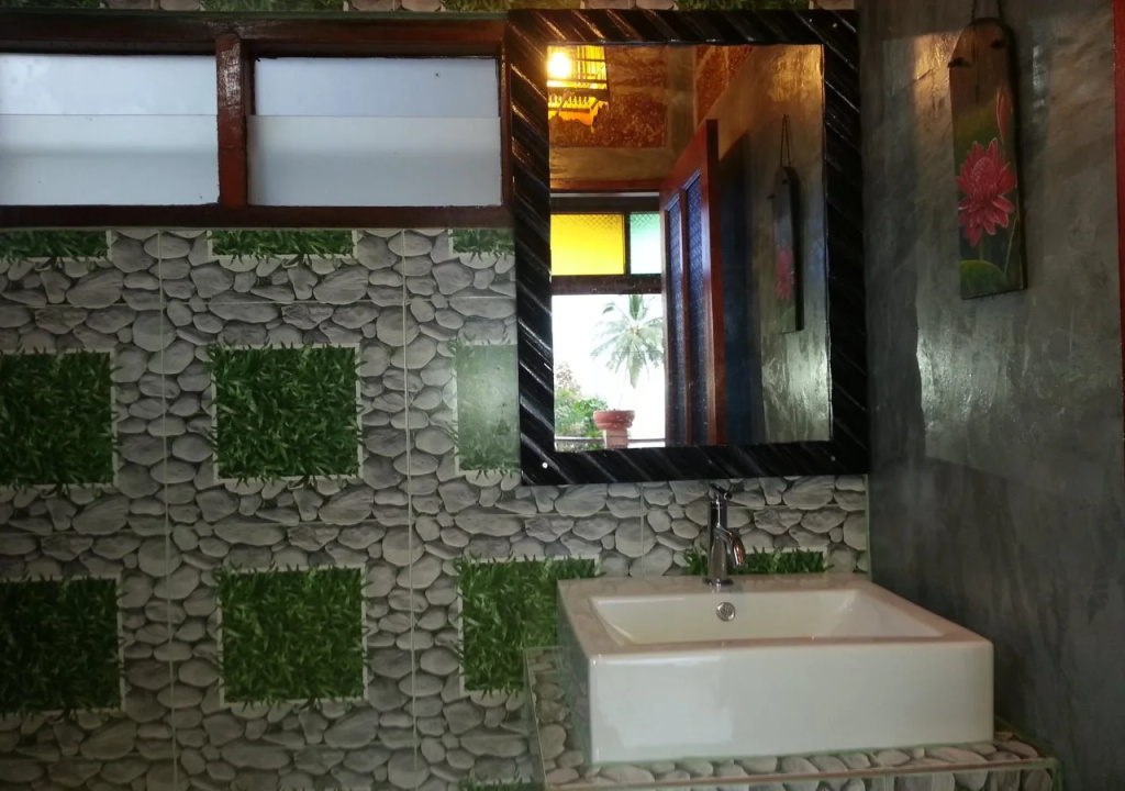 Sea Rock Resort