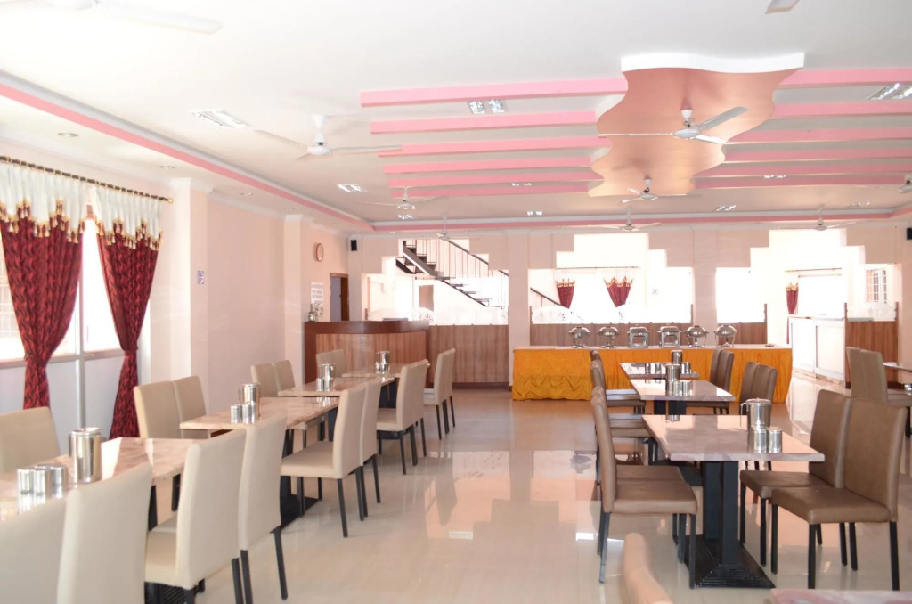 KSTDC Hotel Mayura Chalukya, Badami