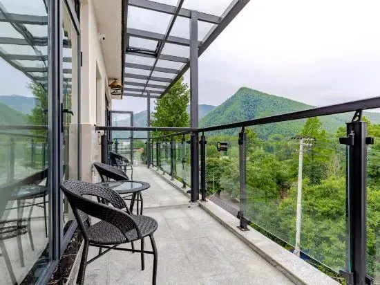 Yueliangwan Shuiyun Mountain Village, Yueliang County