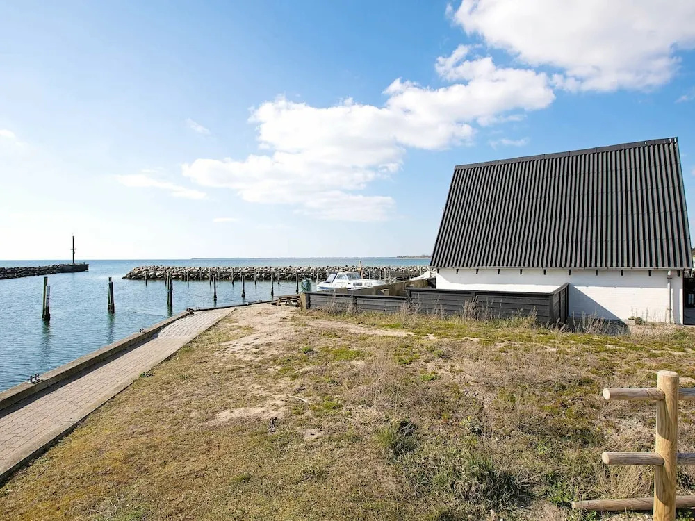 Gorgeous Holiday Home in Zealand on Beach