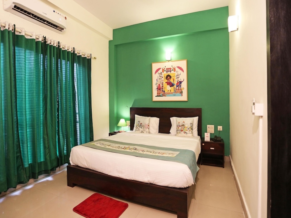 FabHotel F9 Noida Sector 51