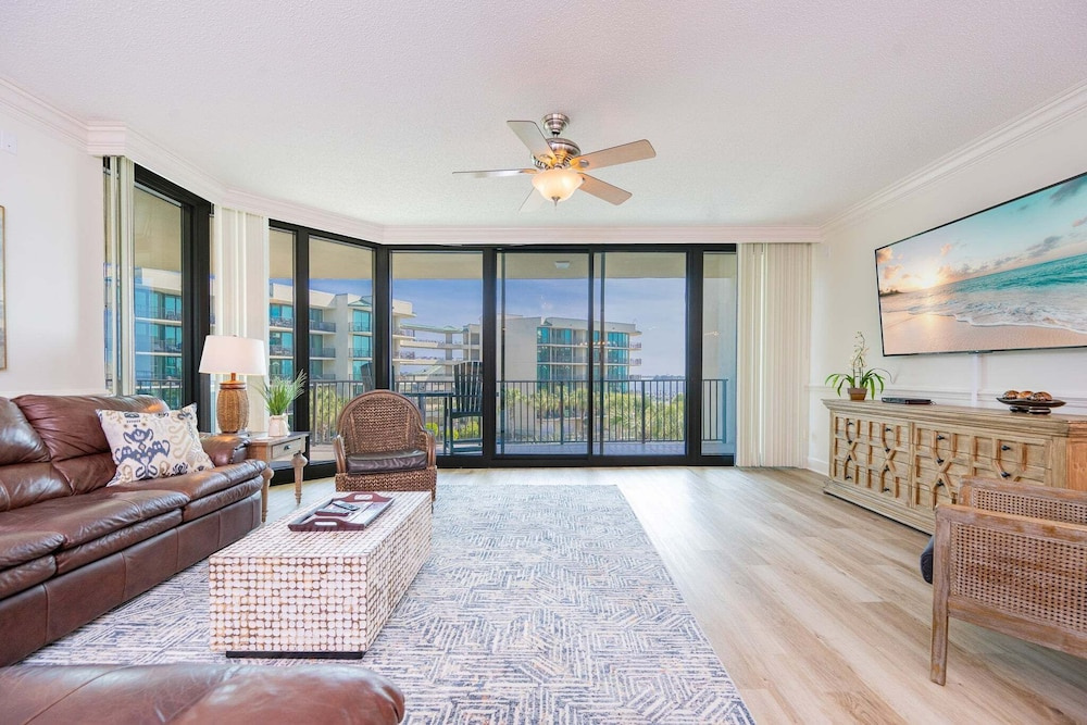 Phoenix On The Bay 1309 3 Bedroom Condo