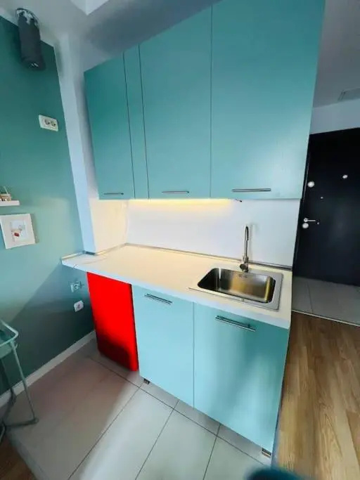 18 Tiny Room