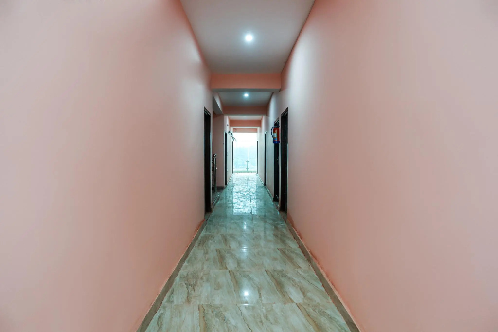 OYO 63814 The New View Hotel