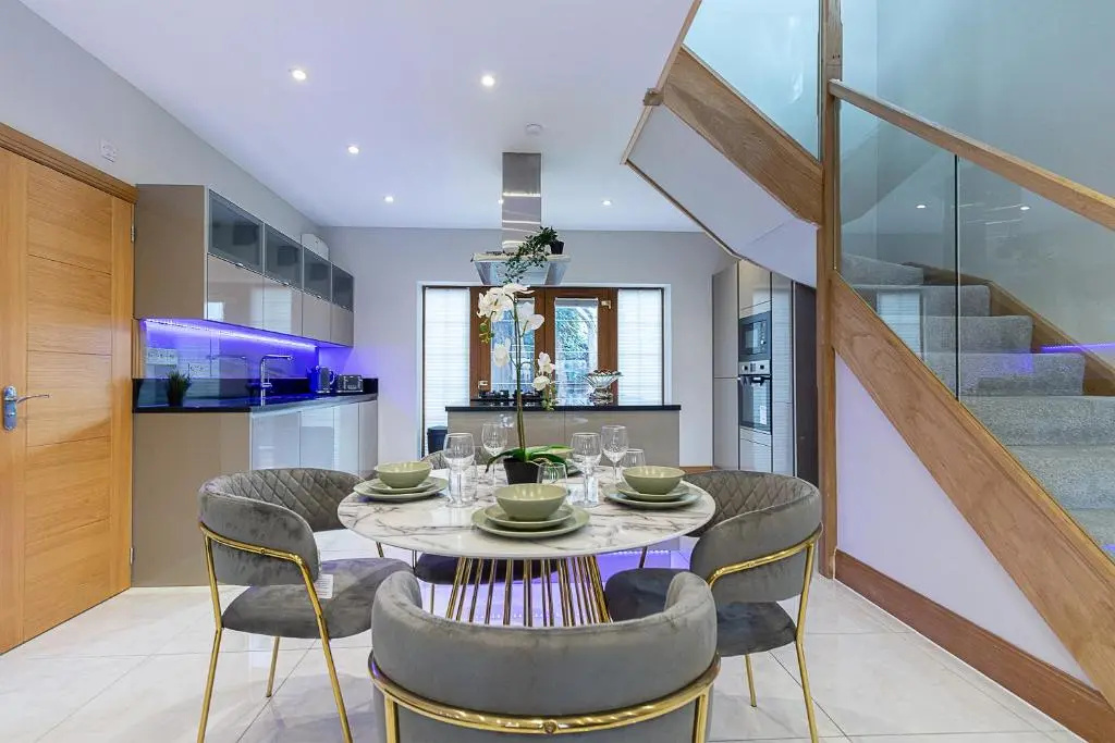 Boutique Green Acre Views