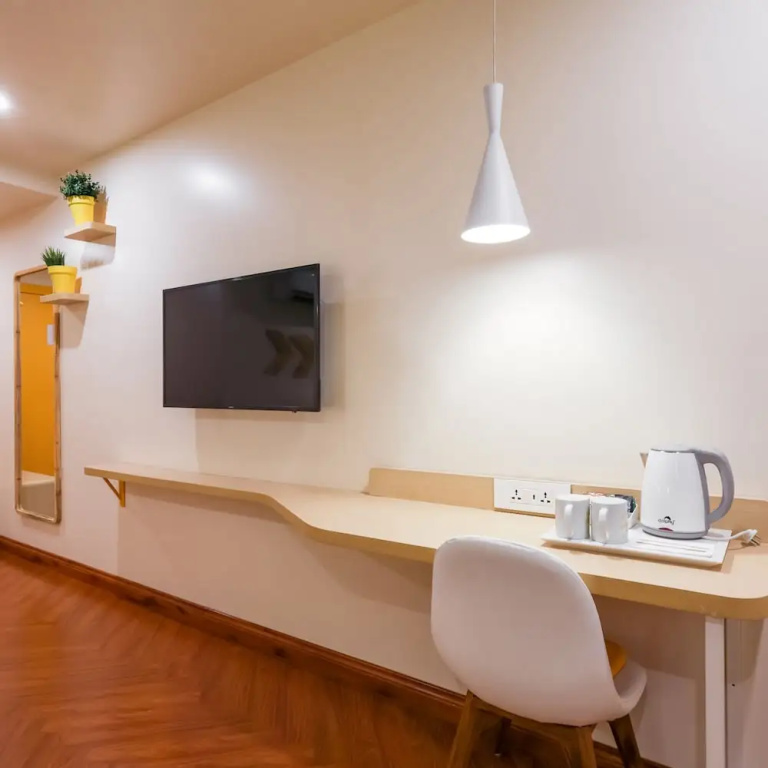 Bloom Hotel - Golf Course Road, Sector 43