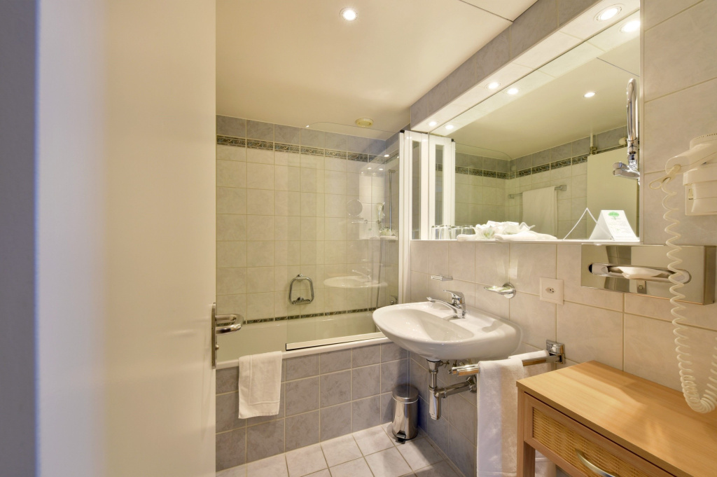 Astra Vevey Hotel & Restaurant
