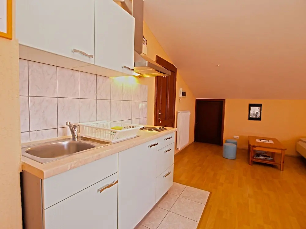 Apartments Denis 19
