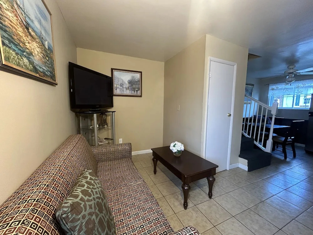 ELIS APARTMENT