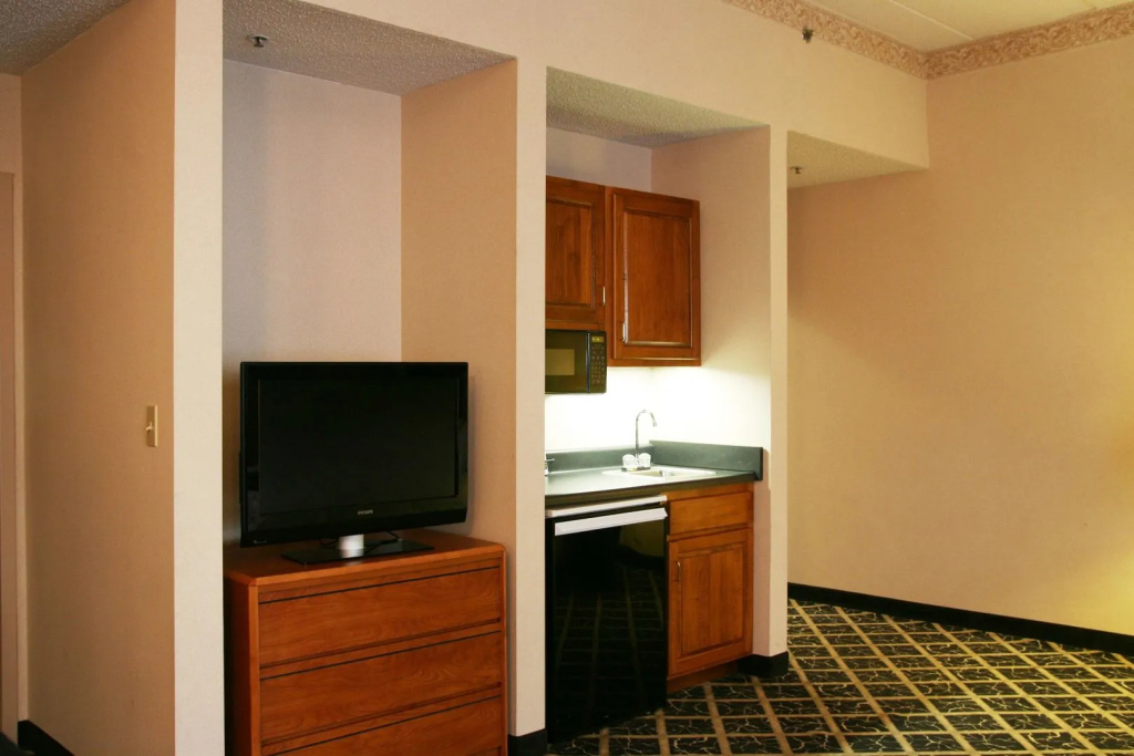 Hampton Inn Columbus/Taylorsville