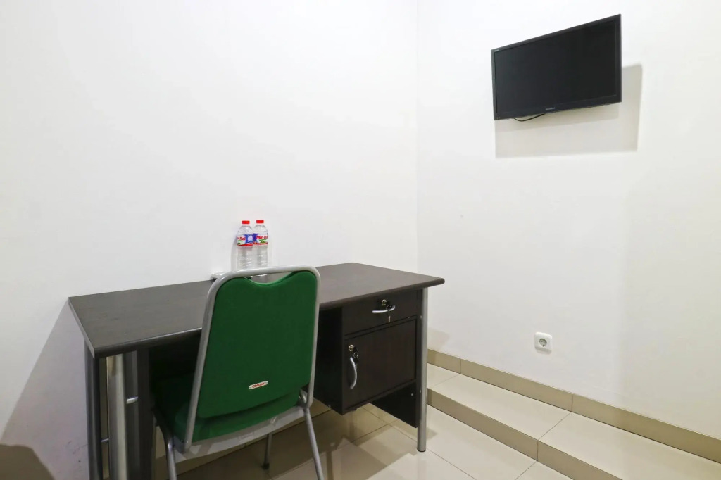 Saloka Guest House & Residence