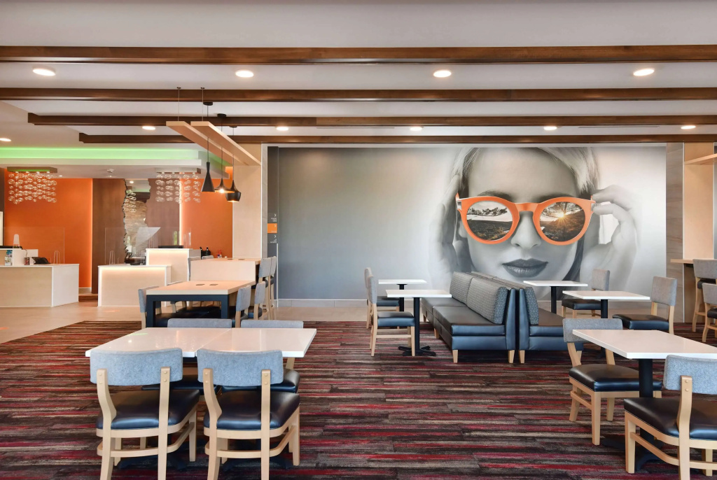 La Quinta Inn & Suites by Wyndham Wisconsin Dells- Lake Delton