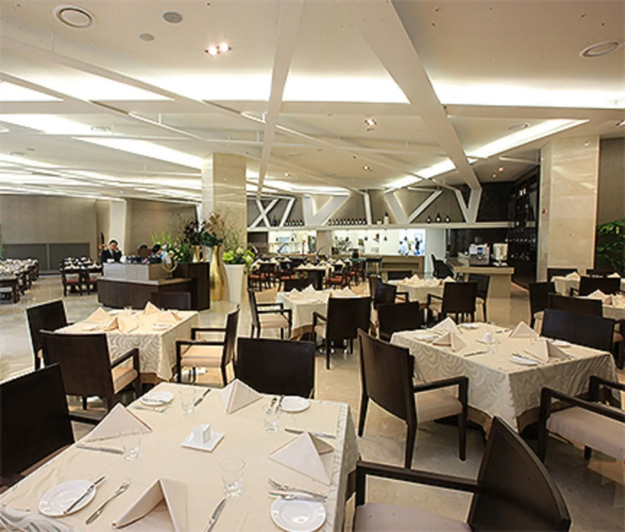 High1 Grand Hotel Convention Tower