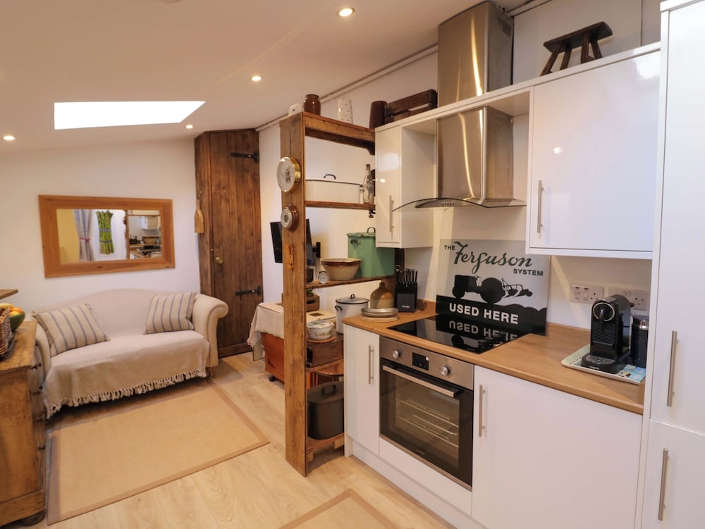 Flat 4