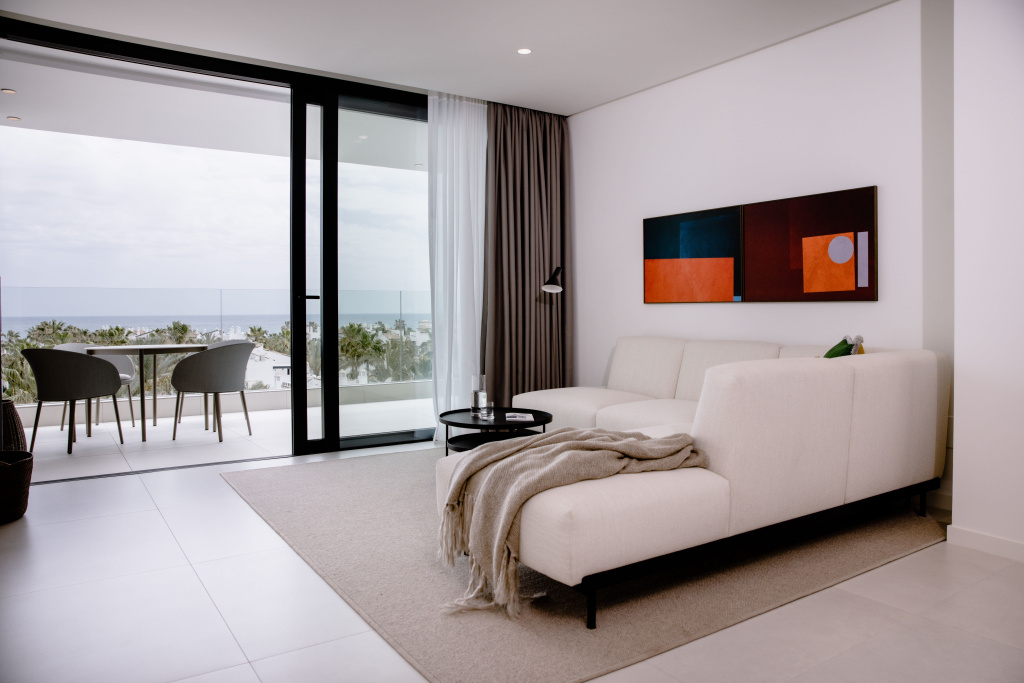 THE FLAG HOTEL Marbella, Estepona Adult Recommended