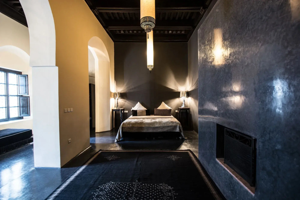 Riad K