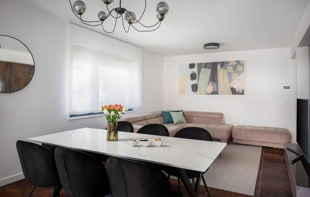 Beautiful Apartment In Zidarici