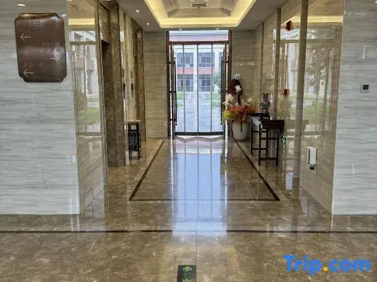 Ruyi Garden Hotel