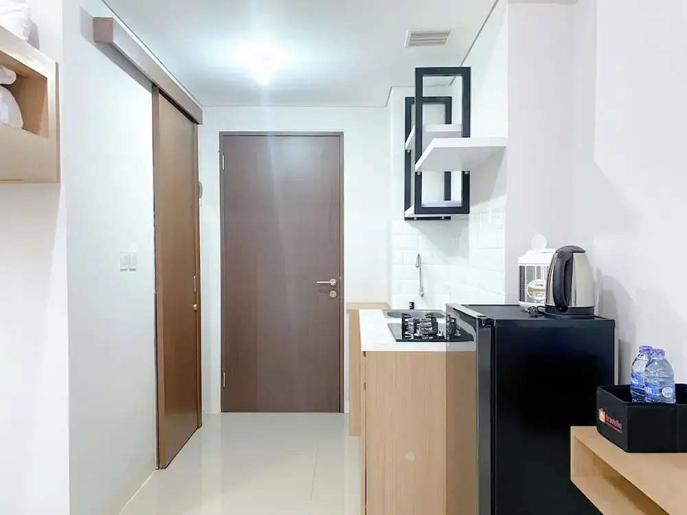 Restful And Well Designed Studio Transpark Juanda Bekasi Timur Apartment