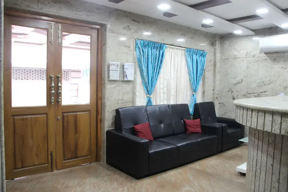 OYO 4593 The Park Royal