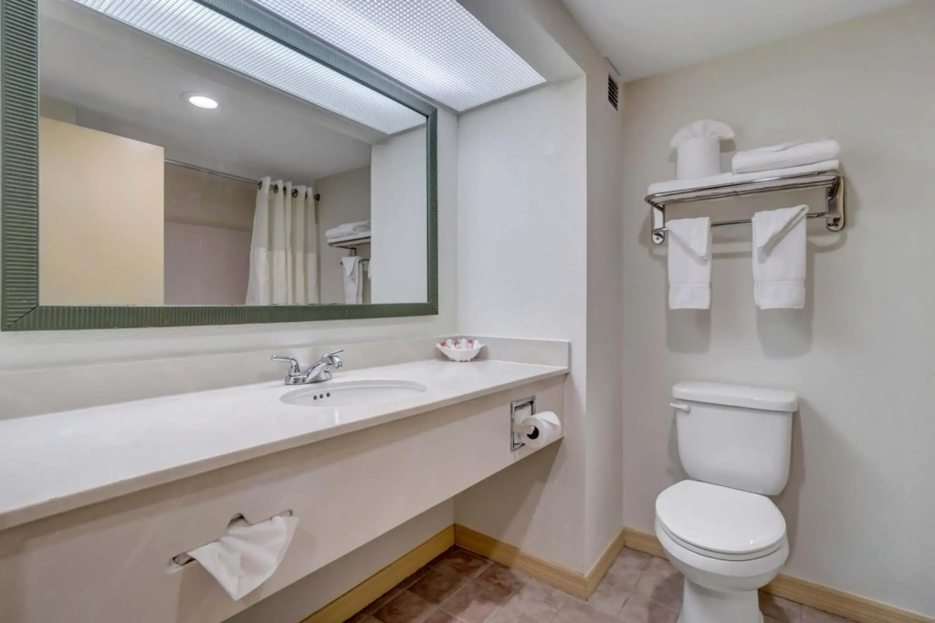 Hutchinson Island Hotel