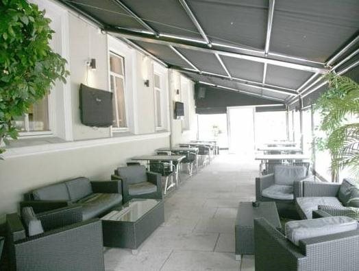 Moss Hotel & Apartments
