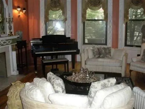 The New York Renaissance Home and Guesthouse