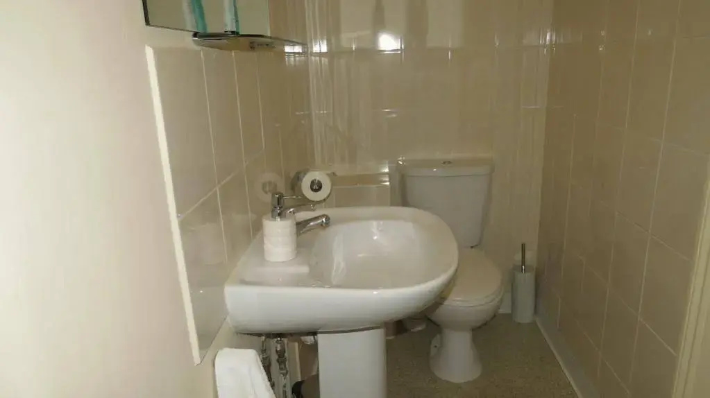 Montrose Guest House