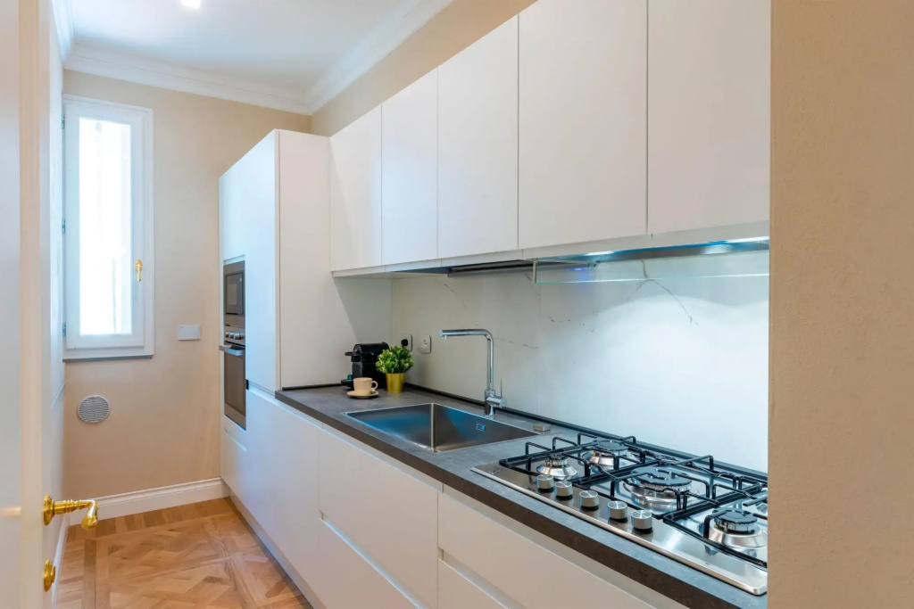 Fantastic 3 BD Apartment Near Santa Maria Novella Via Della Spada