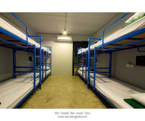 We Bangkok Hostel