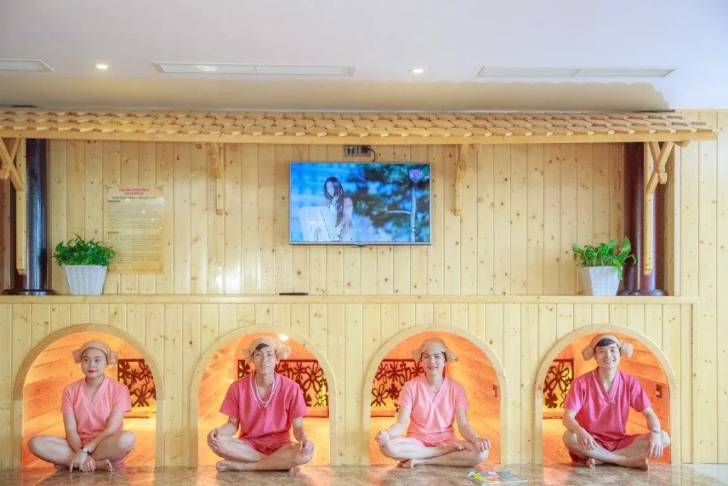 Gold Coast Hotel Resort & Spa
