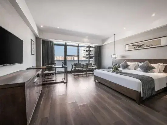 The Yi hotel