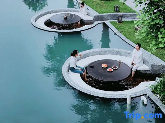 Yulongshan Dong Spring Resort